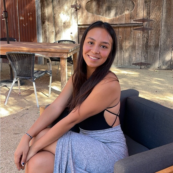 Like this Flyer to get notifications & JOIN OUR POSH SHOWS! 👛👝🎒👜🎀💕 - Picture 12 of 13